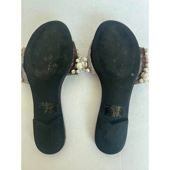 Jeffrey Campbell Dressy Pixie Faux Pearl Taupe Crushed Velvet Slide Sandals Sz 9 - Picture 11 of 12